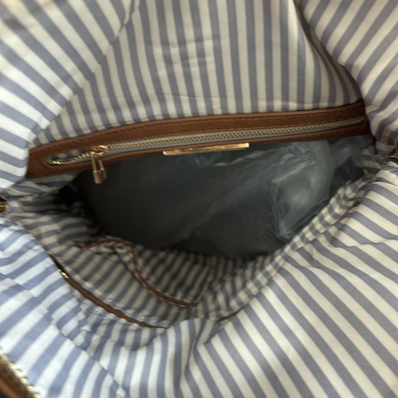 Mystique Backpack - Picture 5 of 5